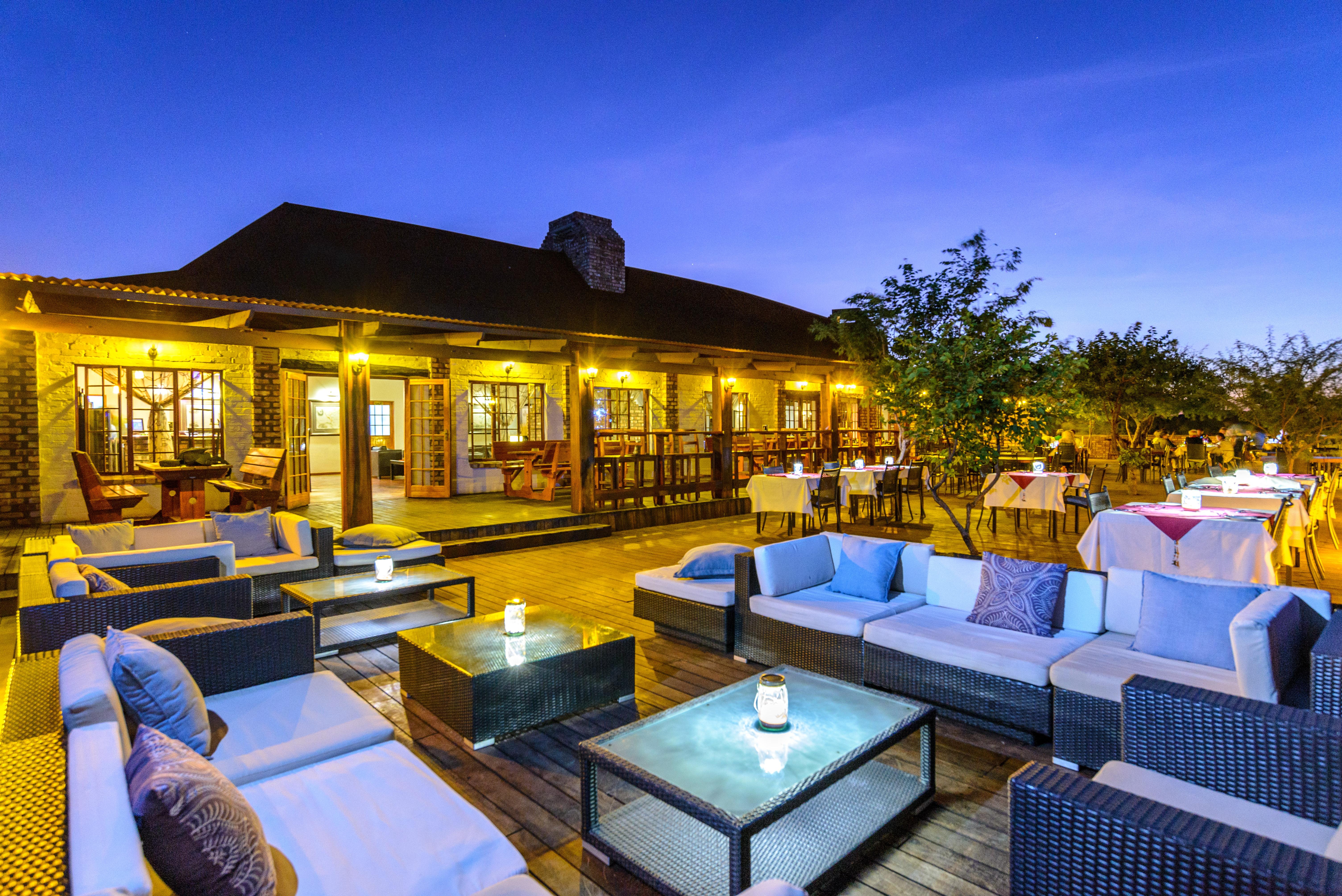 Gondwana Etosha Safari Lodge โอเคาเควโย ภายนอก รูปภาพ