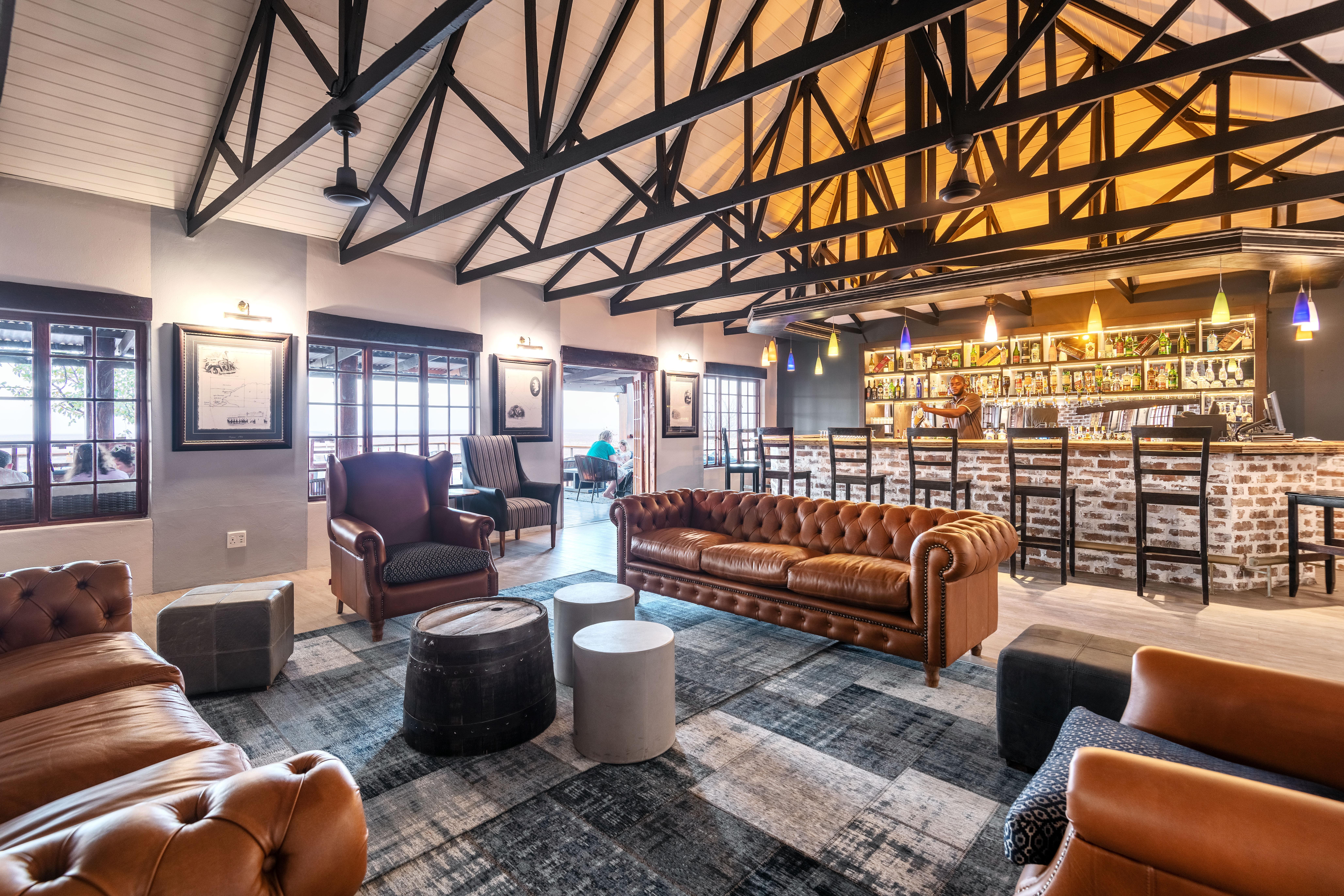 Gondwana Etosha Safari Lodge โอเคาเควโย ภายนอก รูปภาพ