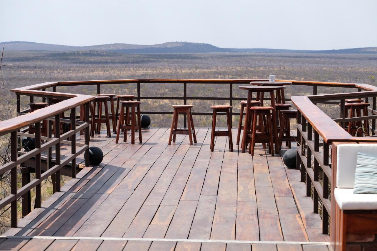 Gondwana Etosha Safari Lodge โอเคาเควโย ภายนอก รูปภาพ