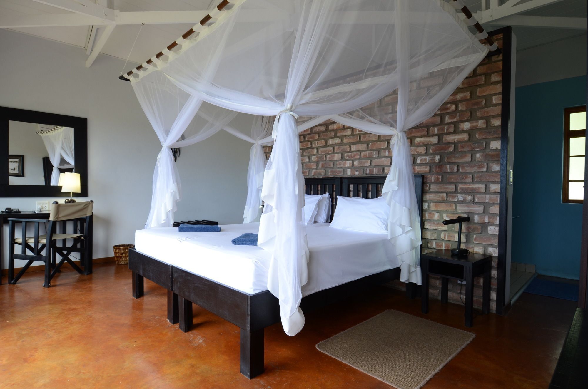 Gondwana Etosha Safari Lodge โอเคาเควโย ภายนอก รูปภาพ