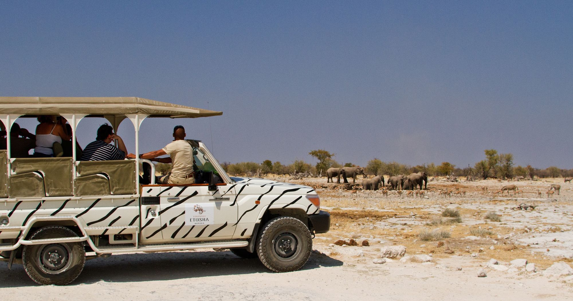 Gondwana Etosha Safari Lodge โอเคาเควโย ภายนอก รูปภาพ